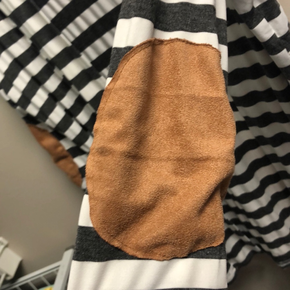 Cardigan - Picture 2 of 2